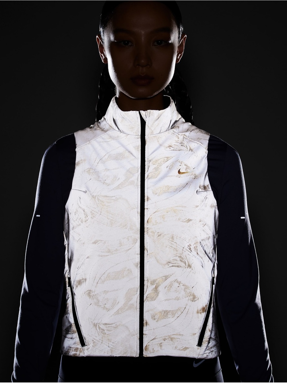 Nike Swift Women's Therma-FIT ADV Reflective Running Vest